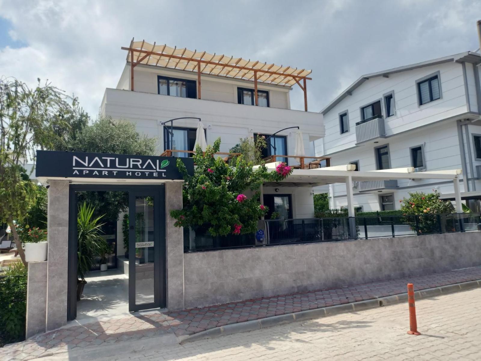 Апартаменти Boutique Natural *